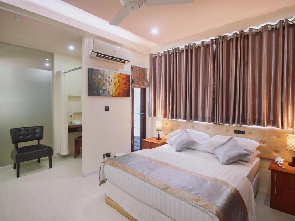 โลนูเวลิ Hotel ฮุลฮูมาเล ภายนอก รูปภาพ