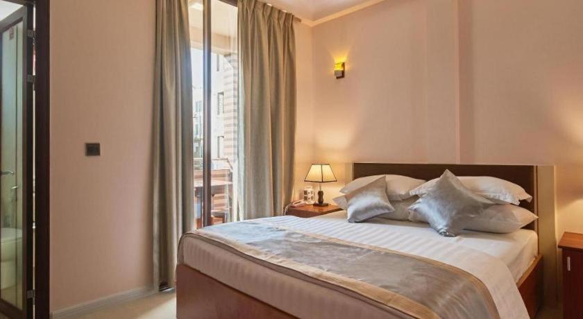 โลนูเวลิ Hotel ฮุลฮูมาเล ภายนอก รูปภาพ