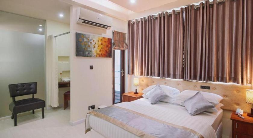 โลนูเวลิ Hotel ฮุลฮูมาเล ภายนอก รูปภาพ