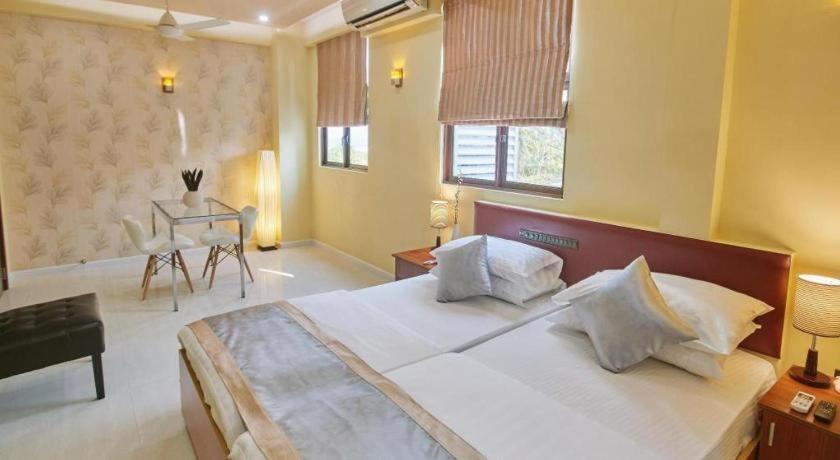 โลนูเวลิ Hotel ฮุลฮูมาเล ภายนอก รูปภาพ